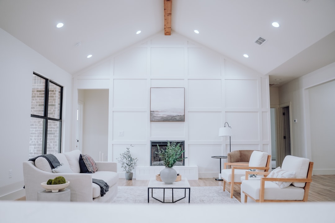 Minimalist tarzda 🛋️ 6. EV DEKORASYON & YAŞAM uygulamaları