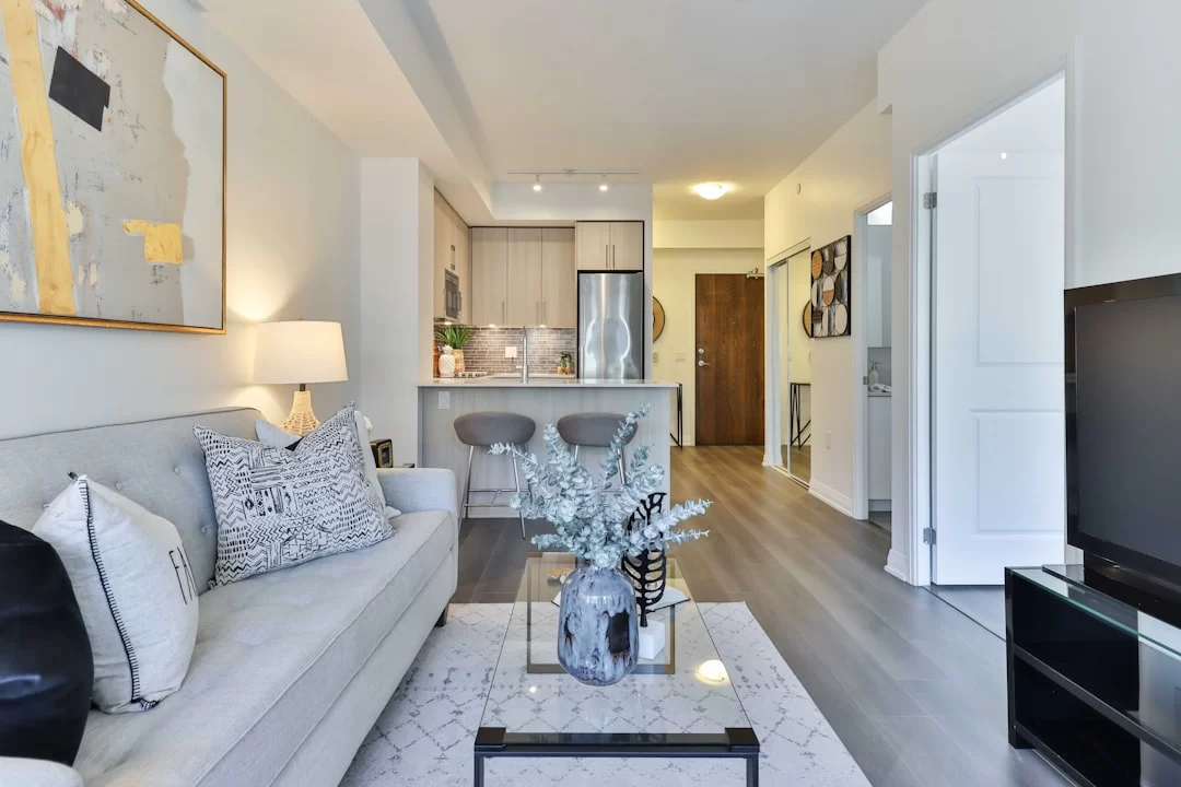 Satılık daire alırken dikkat edilmesi gereken modern bir yaşam alanı.