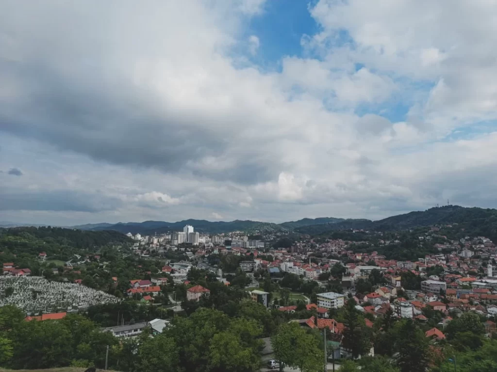 Tuzla kentsel dönüşüm projeleri kapsamında inşa edilen modern konutlar